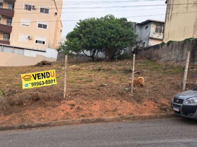 TERRENO A MENOS DE 100 Mts DA MARGINAL BR 101, EM OTIMA LOCALIZAÇÃO, COM VISTA PARA O MAR.