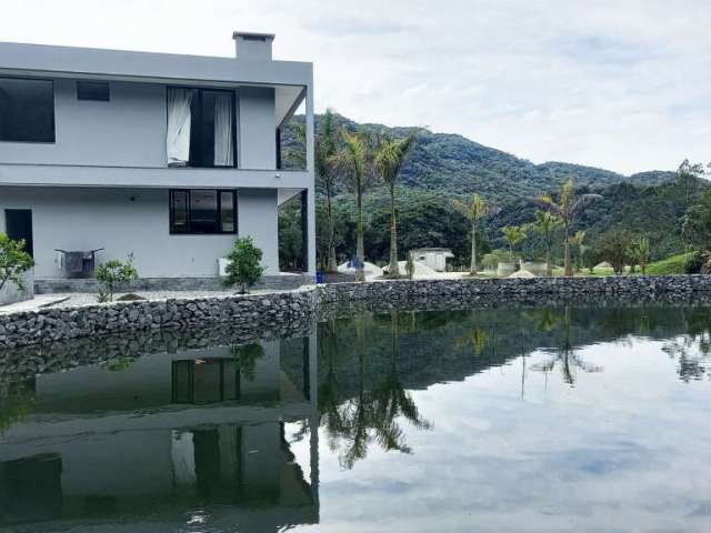 Chacara com Casa de Alto Padrao a VENDA