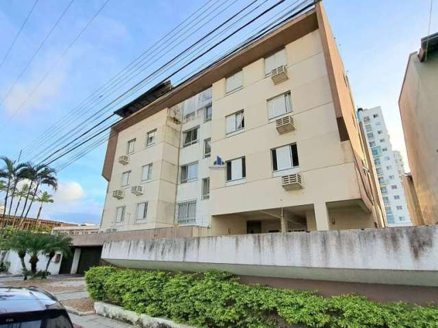 Apartamento com 01 Suite + 02 Dormitorios Vila Operaria em Itajai.