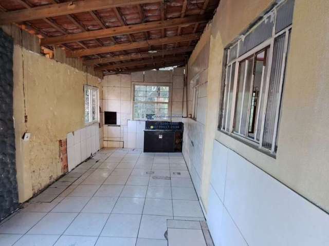 Casa com 03 Dormitorios Bairro Brilhante em Itajai