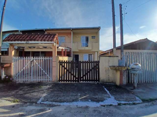 Sobrado de 3 quartos no Balneário Ipacaraí em Matinhos - Pr