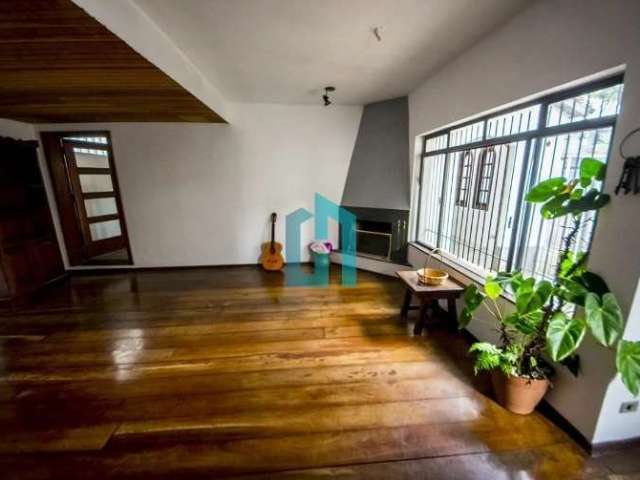 Casa com 3 quartos para alugar na Rua Casimiro de Abreu, 633, Vila Congonhas, São Paulo por R$ 8.000