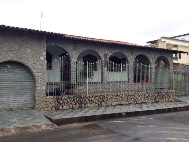 Casa com 3 quartos à venda na Mantiqueira, Belo Horizonte , 460 m2 por R$ 650.000