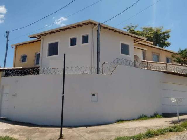 Casa com 3 quartos à venda no Parque Xangri-Lá, Contagem , 80 m2 por R$ 450.000