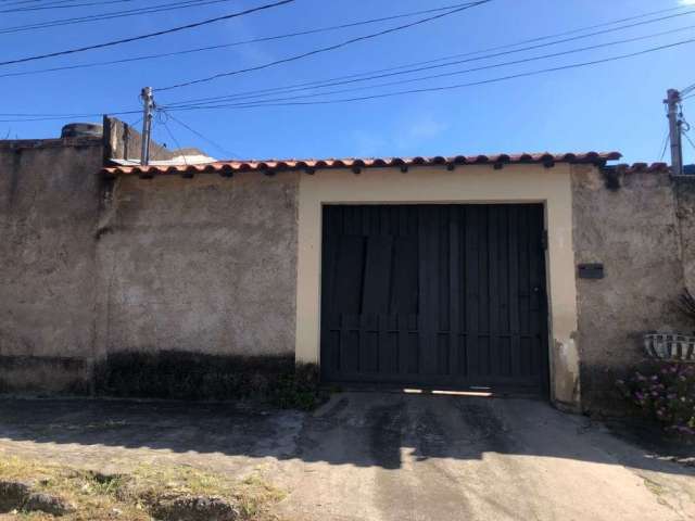 Casa com 3 quartos à venda em Piratininga (Venda Nova), Belo Horizonte , 162 m2 por R$ 400.000