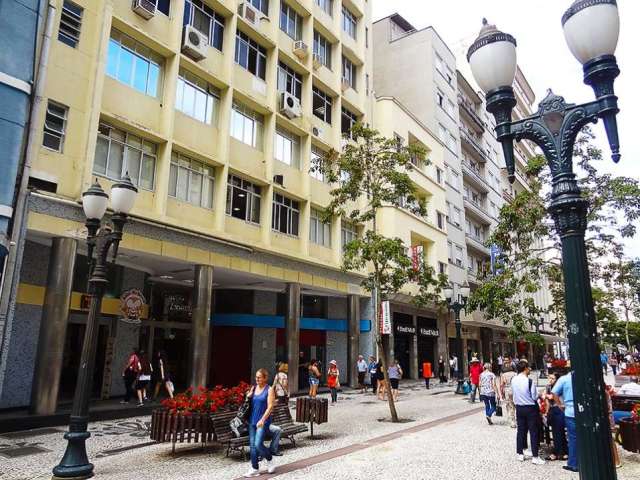 Conjunto Comercial à venda, 100.00 m2 por R$390000.00  - Centro - Curitiba/PR