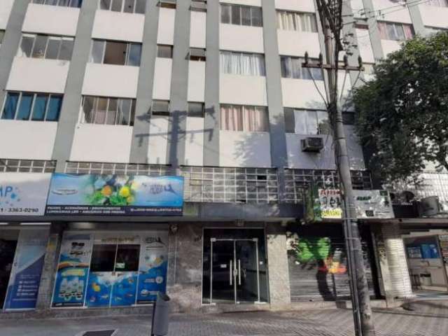 Quitinete com 1 quarto  para alugar, 25.00 m2 por R$790.00  - Centro - Curitiba/PR