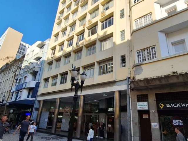 Conjunto Comercial para alugar, 40.50 m2 por R$850.00  - Centro - Curitiba/PR