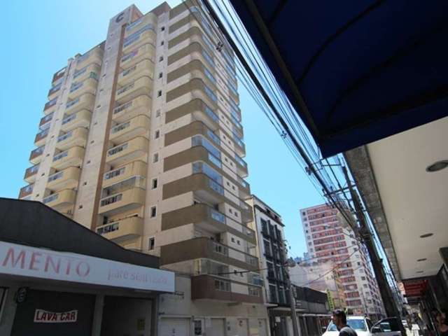 Estúdio com 1 quarto  para alugar, 31.76 m2 por R$1790.00  - Centro - Curitiba/PR