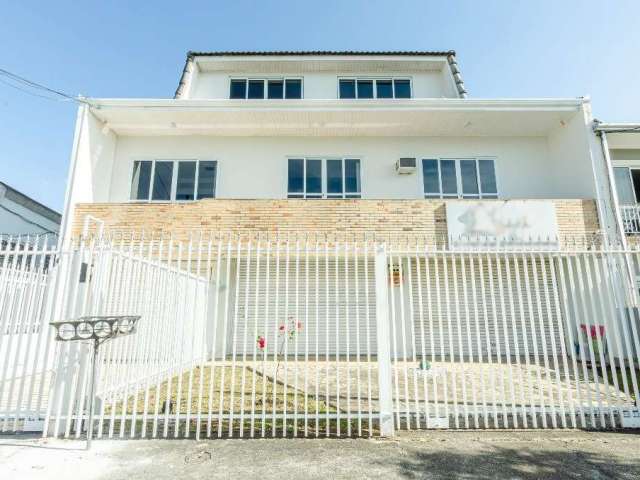 Sobrado com 3 quartos  à venda, 266.44 m2 por R$1100000.00  - Fazendinha - Curitiba/PR