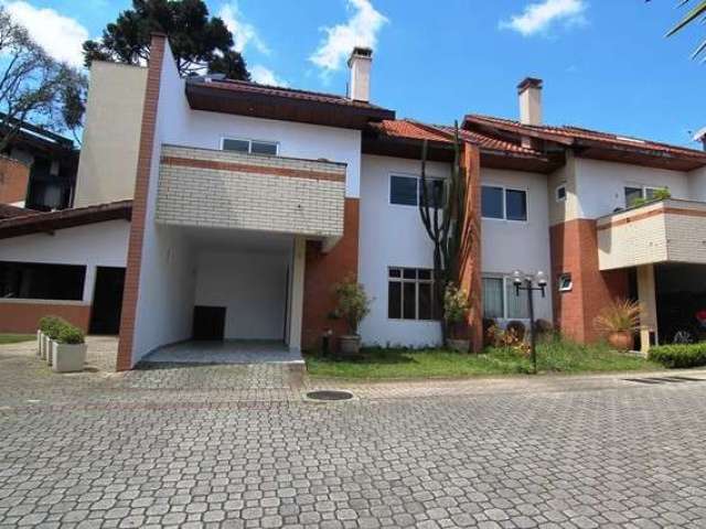 Sobrado com 3 quartos  para alugar, 140.00 m2 por R$3700.00  - Bigorrilho - Curitiba/PR