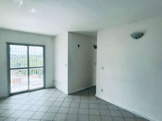 Apartamento no Condomínio Barcelona, na Avenida Cosme Ferreira.