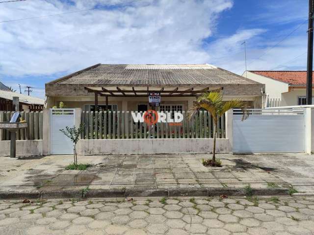 Casa com 4 quartos e uma suite em Santa Terezinha.