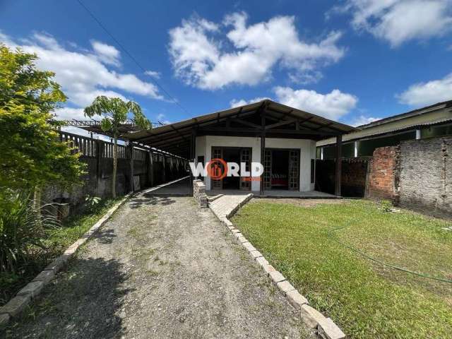 Duas casas no Bairro Jardim Esperança