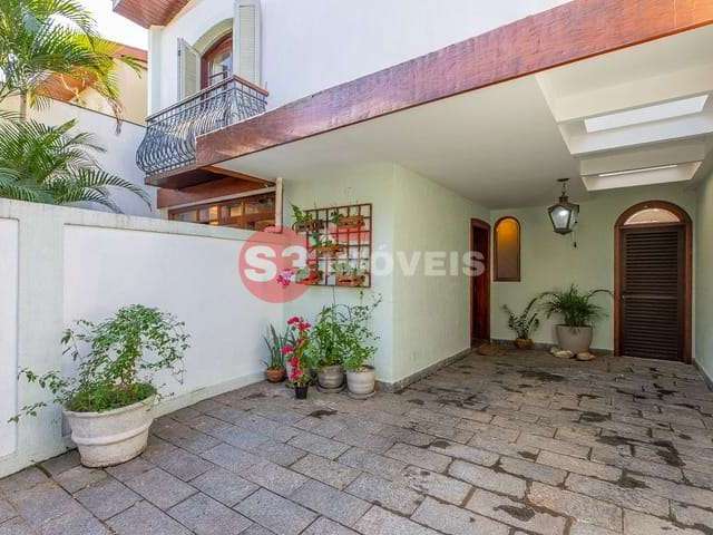 Sobrado para venda com 3 quartos, 184m²