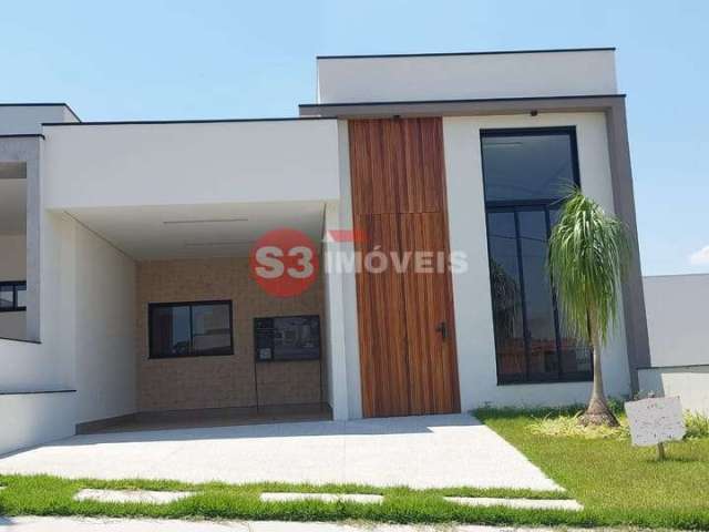 Casa no Condomínio Gran Reserve, 3 quartos, 3 suítes, closet, lavanderia, dispensa, escritório, cozinha gourmet, piscina, 4 vagas