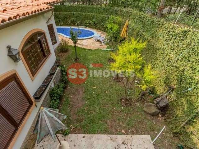 Casa tipo  para venda com 4 quartos, 400m²