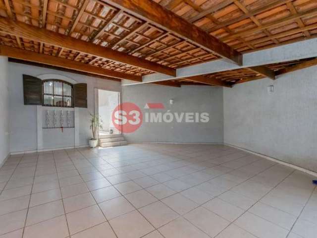 Sobrado  para venda com 3 quartos, 200m²