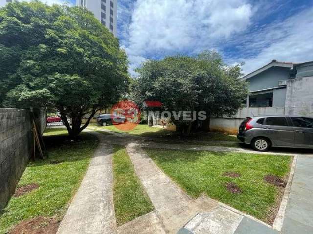 Casa tipo  para venda com 3 quartos, 281m²