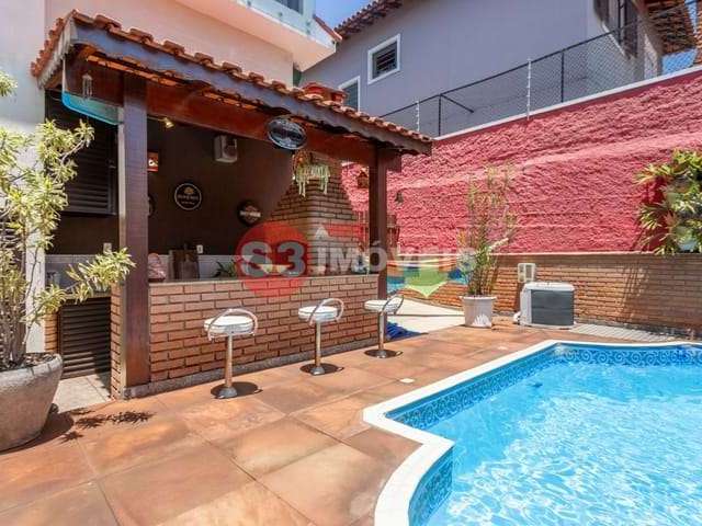 Casa tipo para venda com 4 quartos, 209m²