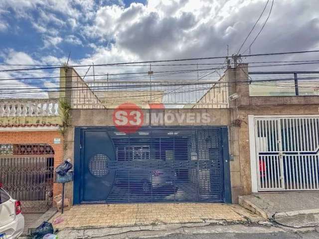 Casa tipo para venda com 3 quartos, 139m²