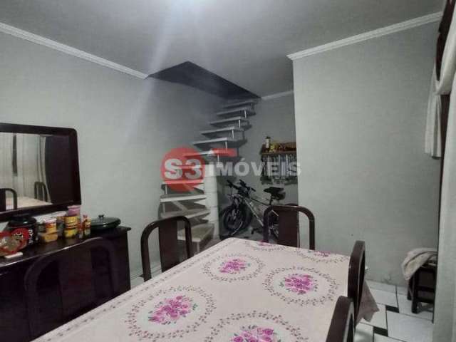 Sobrado para venda com 4 quartos, 180m²