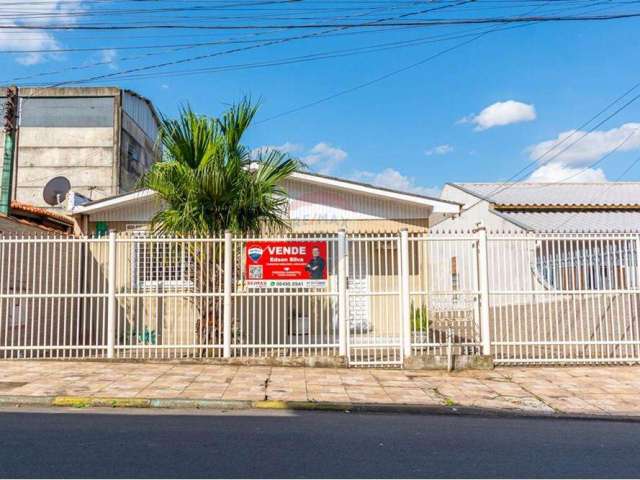 Casa com 3 quartos à venda e com piscina em Gravataí!