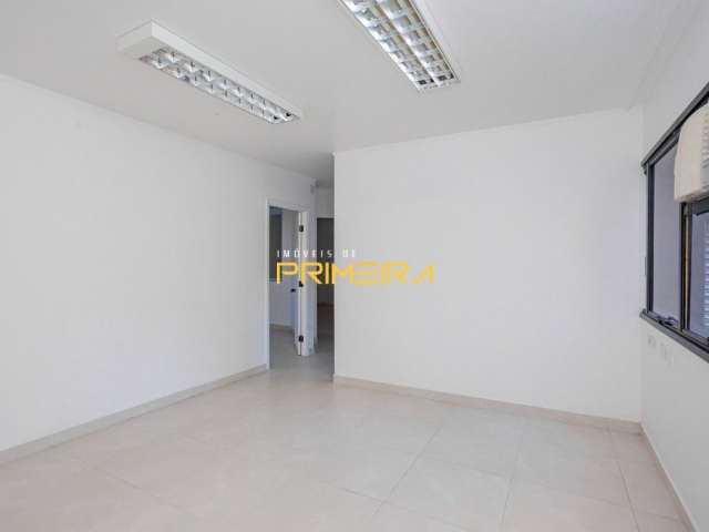 Sala comercial no Batel com 93 m²