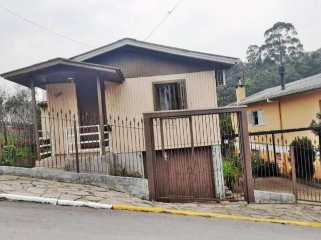 Casa em Carlos Barbosa/ RS - bairro Aurora