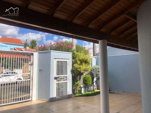 Casa térrea 03 dormitórios com Edícula no Jardim Regina em Indaiatuba /SP