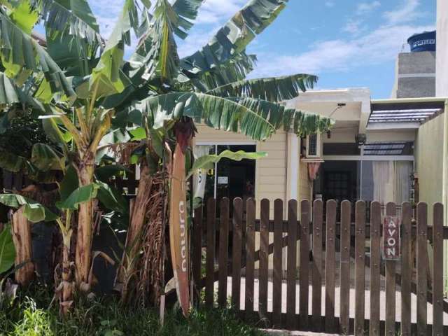 Casa para Venda em Florianópolis, São João do Rio Vermelho, 2 dormitórios, 1 banheiro, 1 vaga