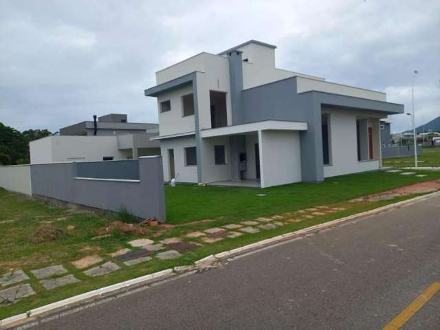 Casa para Venda em Florianópolis, São João do Rio Vermelho, 3 dormitórios, 3 suítes, 1 banheiro, 4 vagas