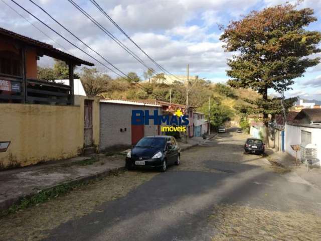 Casa com 3 quartos à venda na Camilo de Brito, 000, Padre Eustáquio, Belo Horizonte por R$ 634.900