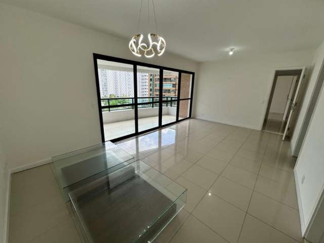 Apartamento  113m², 3/4 localizado em Alphaville I