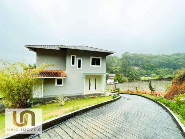 Casa com 3 dormitórios à venda, 164 m² por R$ 780.000,00 - Barra do Imbuí - Teresópolis/RJ