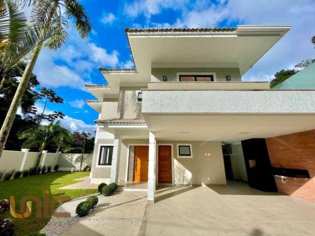 Casa com 3 dormitórios à venda, 170 m² por R$ 1.580.000,00 - Comary - Teresópolis/RJ