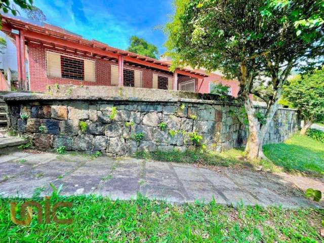 Casa com 4 dormitórios à venda, 300 m² por R$ 1.080.000,00 - Araras - Teresópolis/RJ