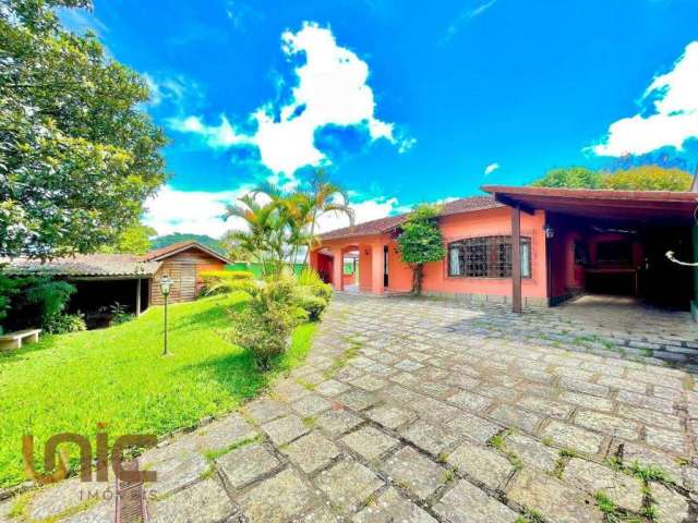 Casa com 4 dormitórios à venda, 261 m² por R$ 950.000,00 - Araras - Teresópolis/RJ