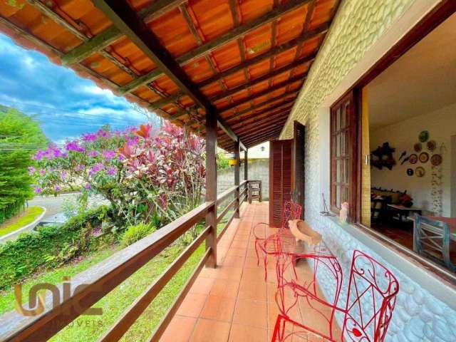 Casa com 3 dormitórios à venda, 70 m² por R$ 850.000,00 - Comary - Teresópolis/RJ