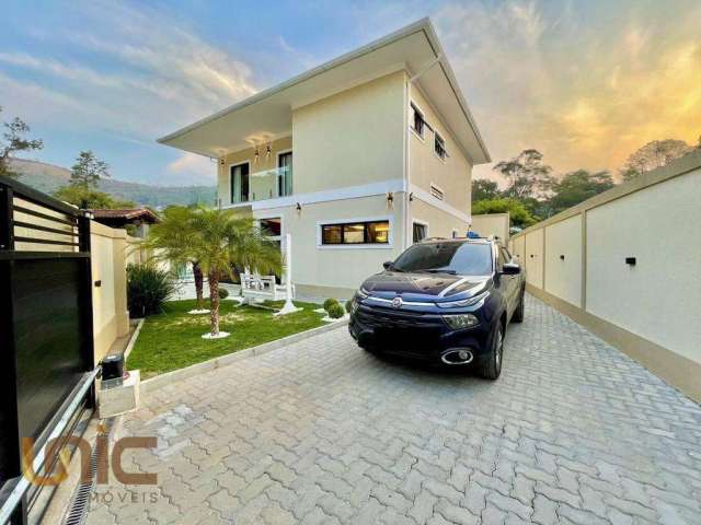 Casa com 3 dormitórios à venda, 176 m² por R$ 1.790.000,00 - Cascata do Imbuí - Teresópolis/RJ