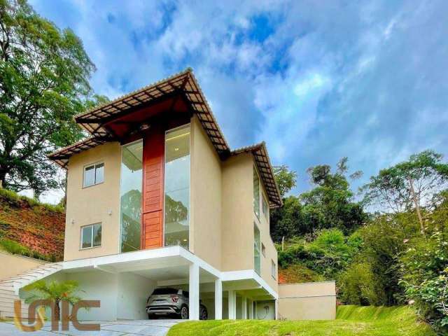 Casa com 3 dormitórios à venda, 226 m² por R$ 1.200.000,00 - Bom Retiro - Teresópolis/RJ