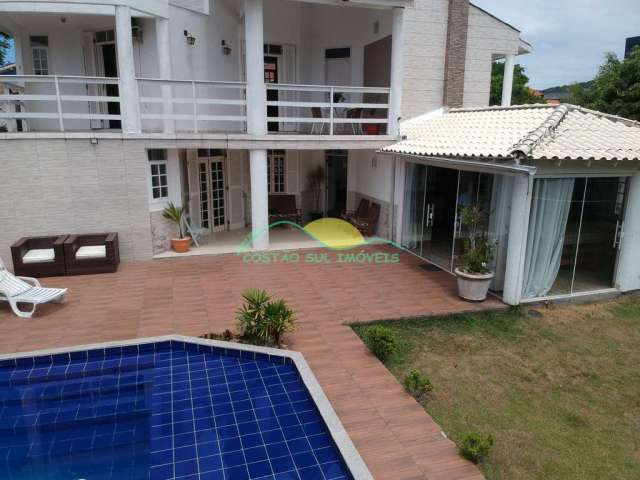 Aluguel de Diárias - Casa Aconchegante e Estilosa na Praia do Morro das Pedras - Florianópolis