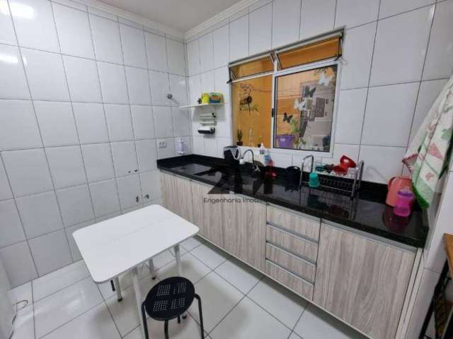 Casa com 3 dormitórios à venda por R$ 550.000 - Vila Nivi -  Rua Tanque Velho