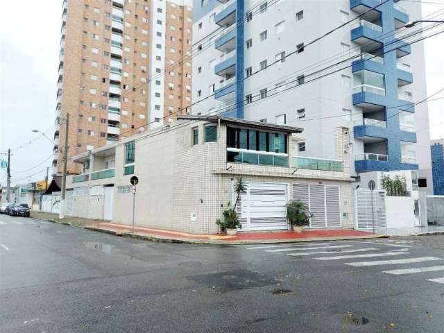 Sobrado de 2 Dorm, 2 SUÍTES, 1 vagas, 90,88 m² de área útil. Bairro: GUILHERMINA.