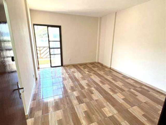 Apto de 1 Dorm c/ SACADA, 53 m² de área útil. BAIRRO: BOQUEIRÃO.