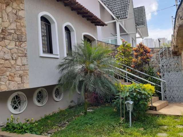 Casa - Assobradada, para Venda em Guarulhos/SP