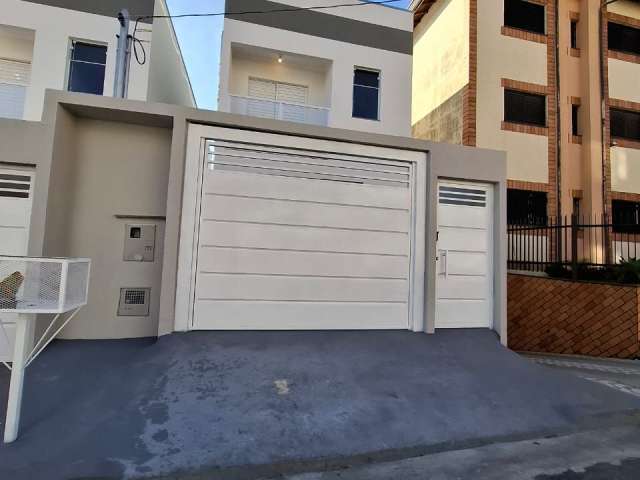 Linda casa com 3 dormitorios proximo ao centro