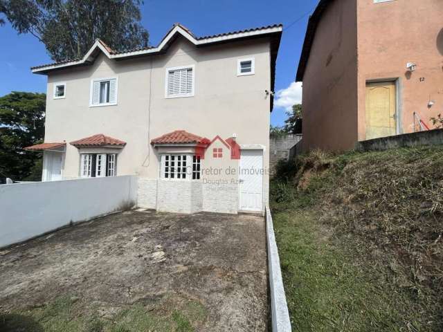 Casa com 71 metros 2 suítes 4 vagas por 290 mil