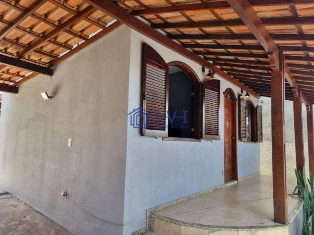 Casa com 3 quartos à venda em Piratininga (Venda Nova), Belo Horizonte  por R$ 400.000