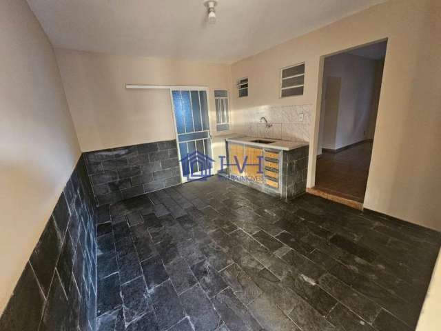 Casa com 3 quartos à venda no Campo Alegre, Belo Horizonte  por R$ 500.000